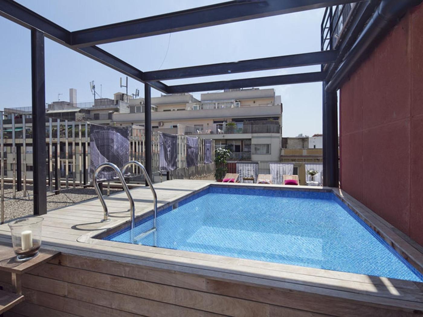 My Space Emirates - Fully Equipped Apartments Near The Beach With Shared Pool Барселона Екстер'єр фото